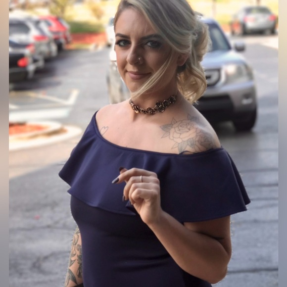 Guess Navy Blue Off-Shoulder Ruffled Dress EUC - Picture 5 of 6